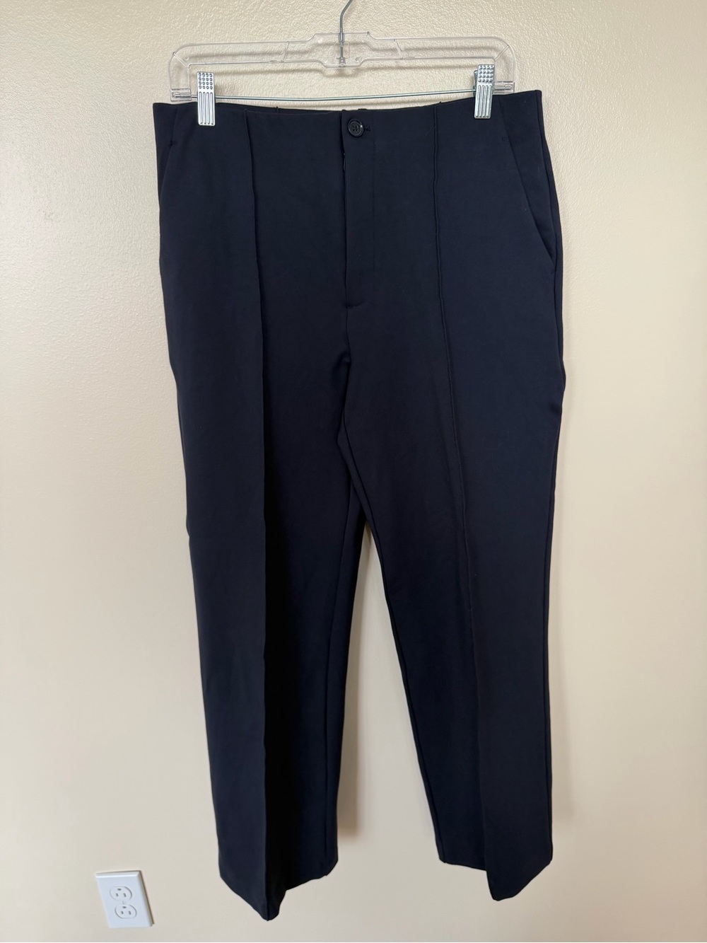BANANA REPUBLIC Straight High-Rise Ponte Pant in Preppy Navy